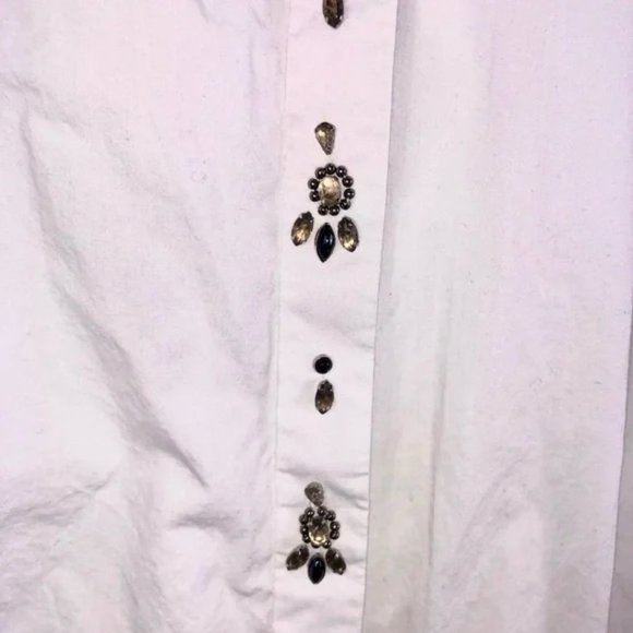 👚✨🤍 Effortless Elegance – LOFT No-Wrinkle White Blouse (Size M)🤍✨👚 - Picture 3 of 3